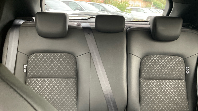 Nissan Juke 1.6 Hybrid N-Connecta 5dr Auto Hybrid Hatchback